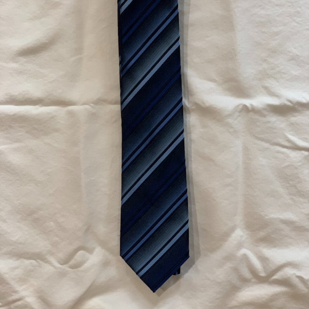 Men's John Ashford Blue Striped Necktie